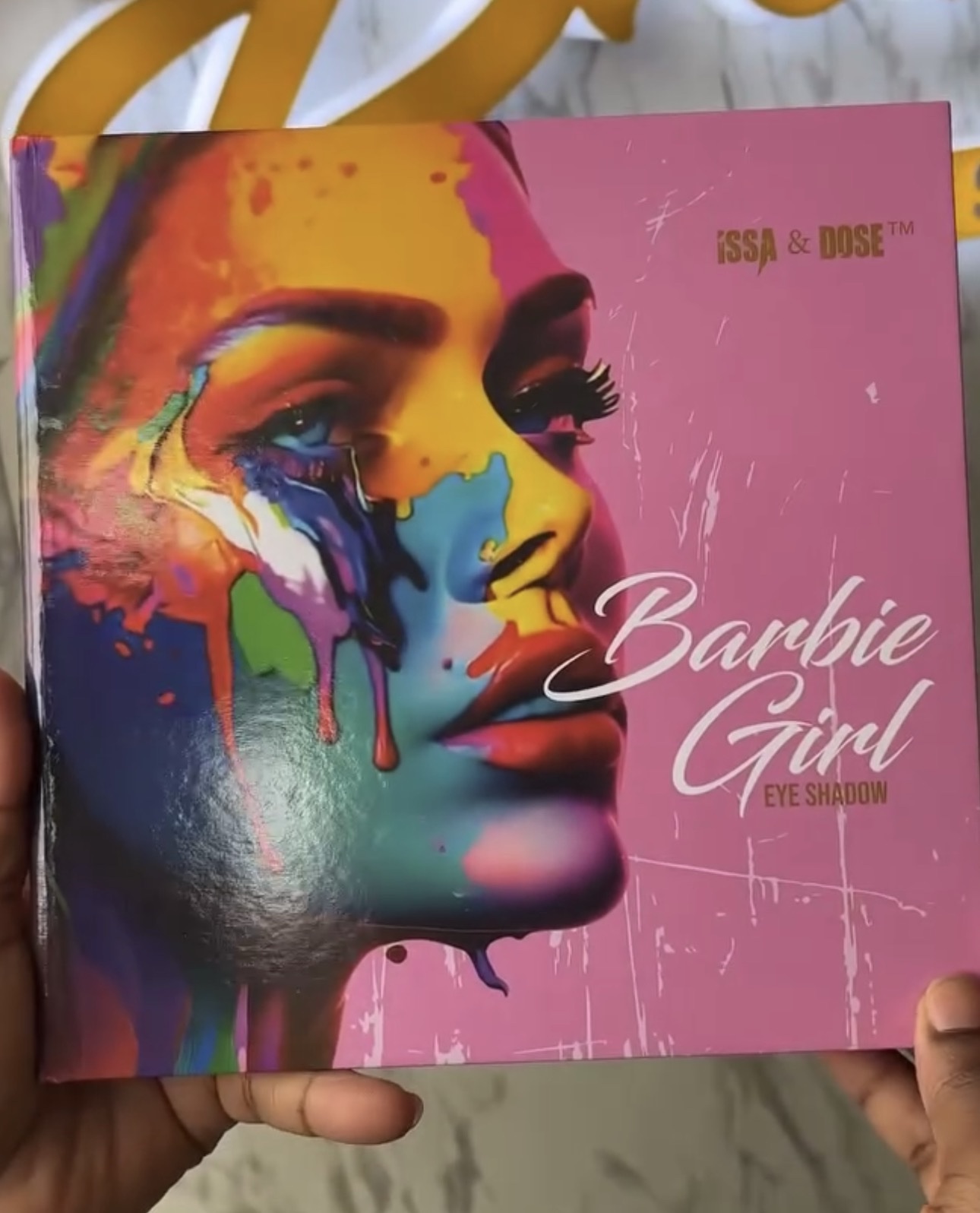 ISSA & DOSS — Barbie Girl Eye Shadow Palette